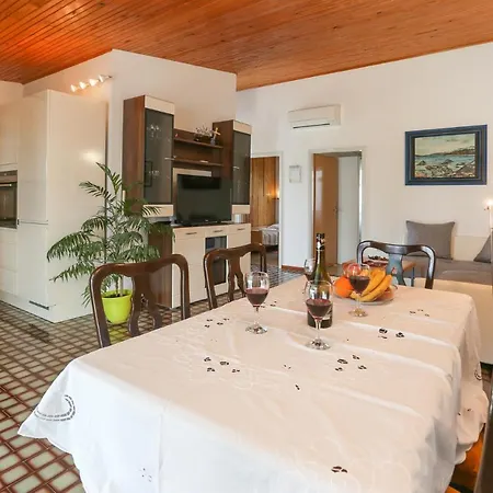Apartman Mavarcica A4 Trogir Exterior photo